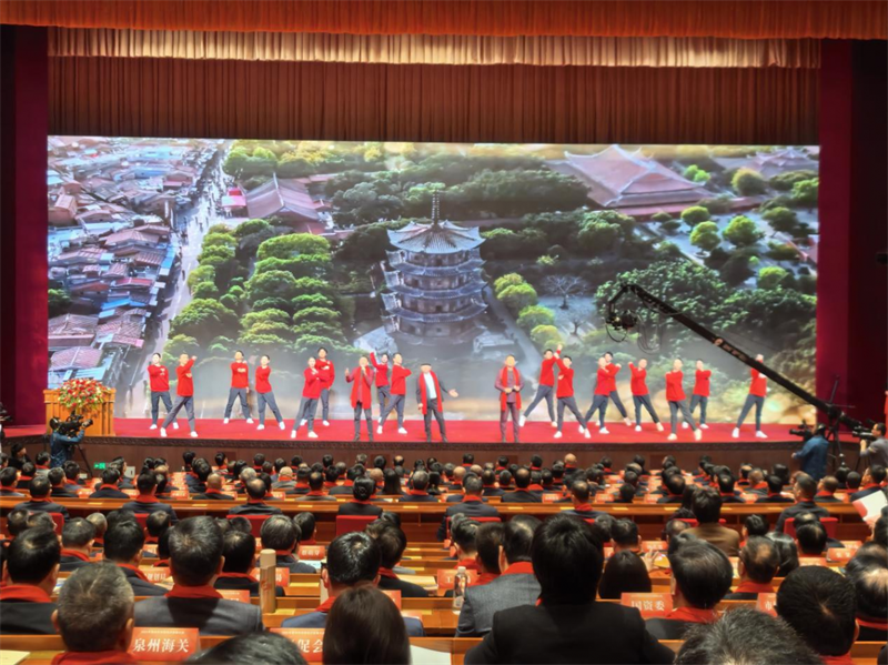 Mewarisi, mempromosikan, dan berinovasi 